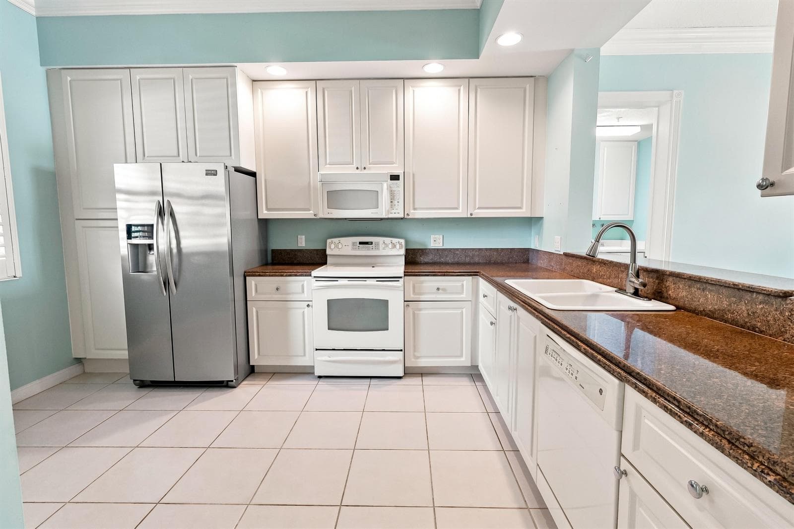 25 HARBOUR ISLE Drive W # 104, Fort Pierce, FL 34949 photo 11