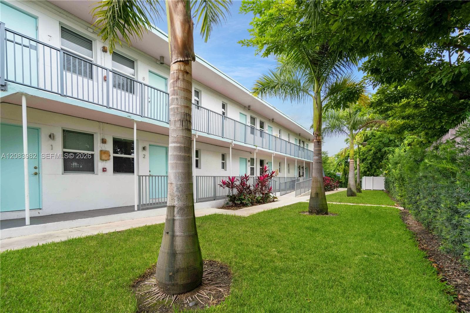 1950 NW 2nd Ct # 11, Miami, FL 33136