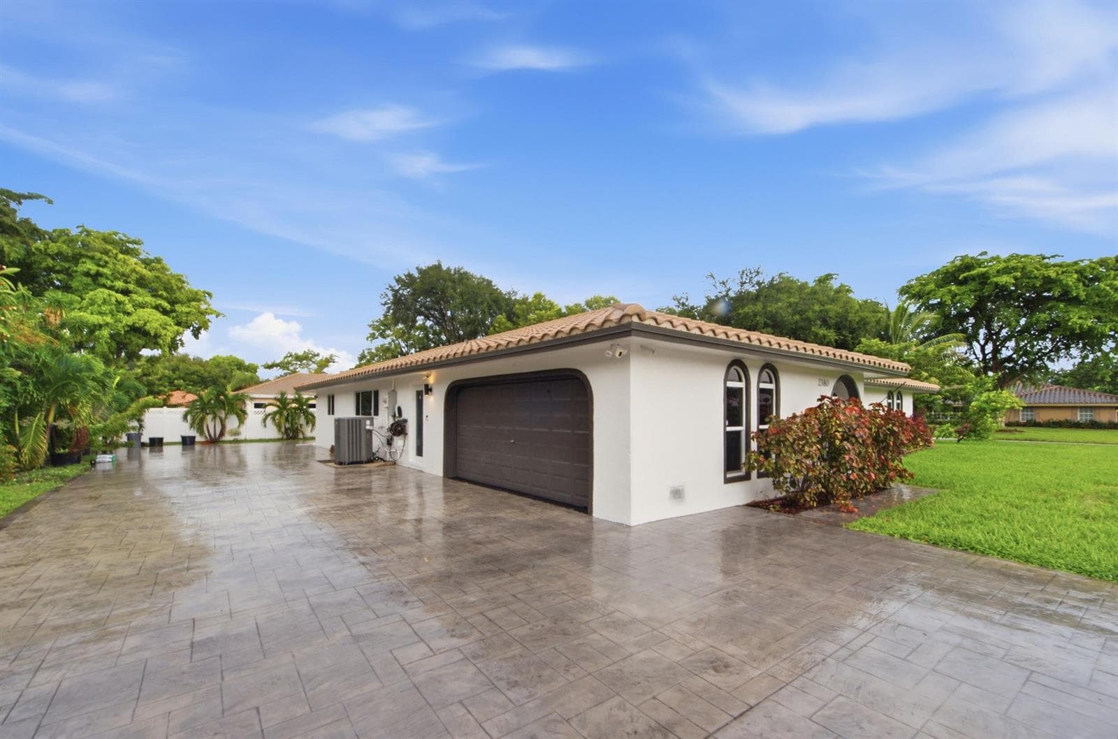 2380 NW 107TH Avenue, Coral Springs, FL 33065 photo 4
