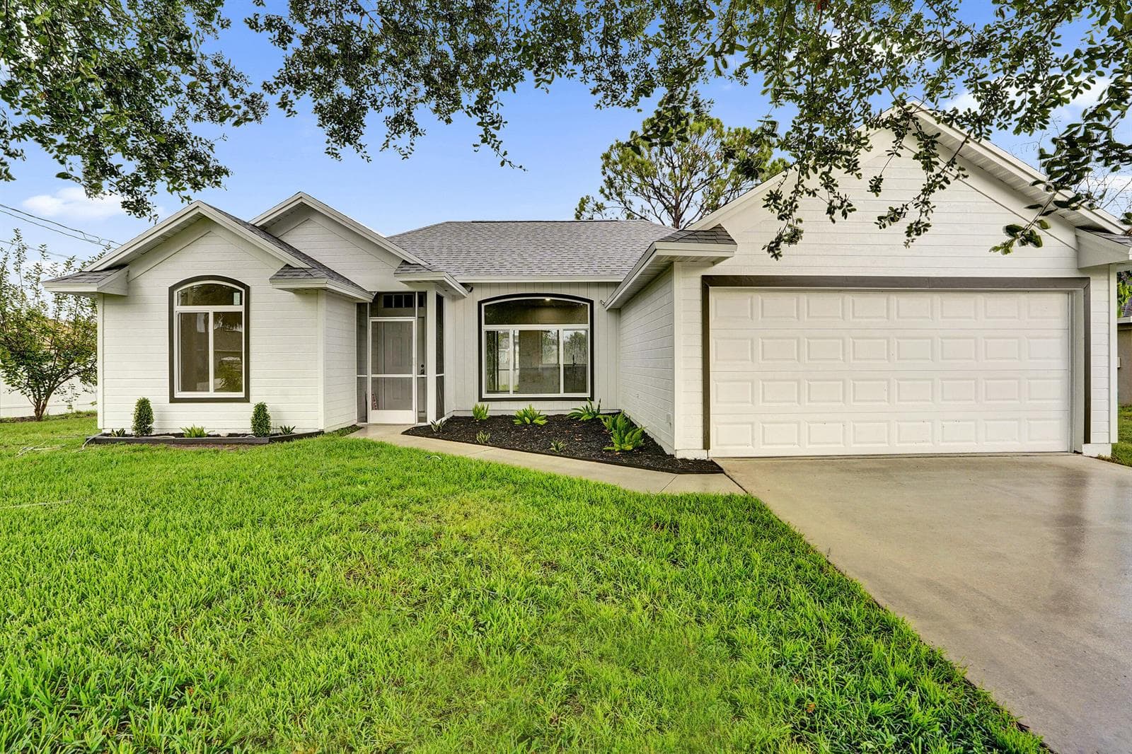 1237 SW Edinburgh Drive, Port St. Lucie, FL 34953 photo 2