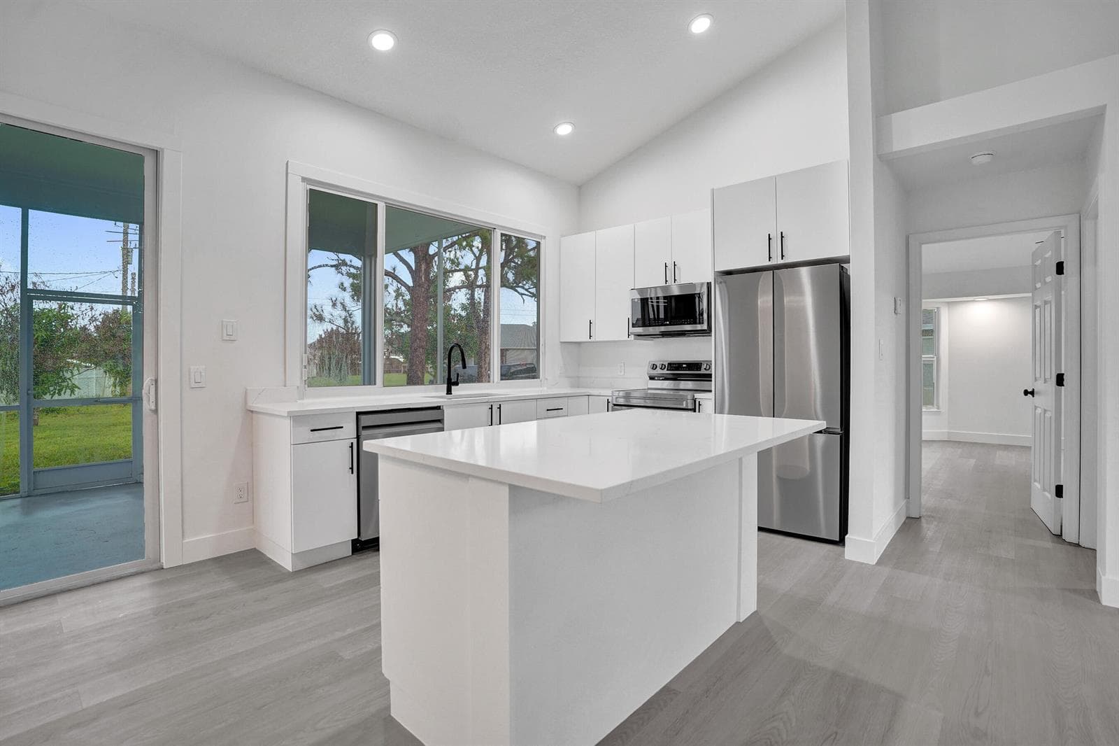 1237 SW Edinburgh Drive, Port St. Lucie, FL 34953 photo 9