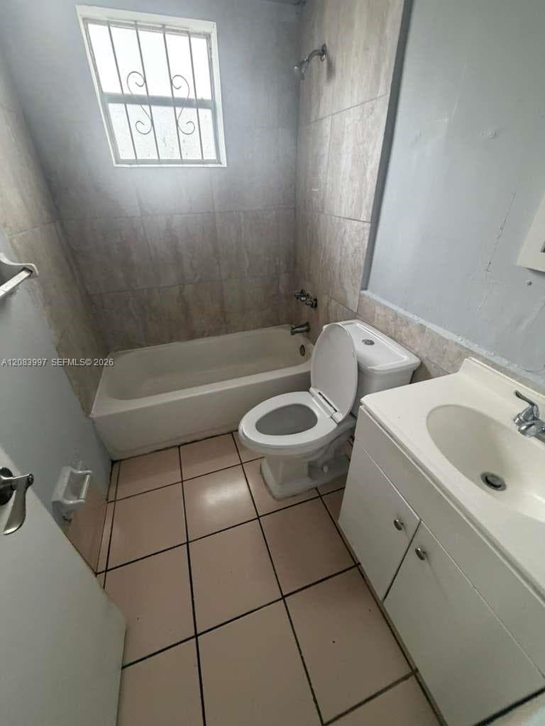 1330 NE 127th St # 5, North Miami, FL 33161 photo 5