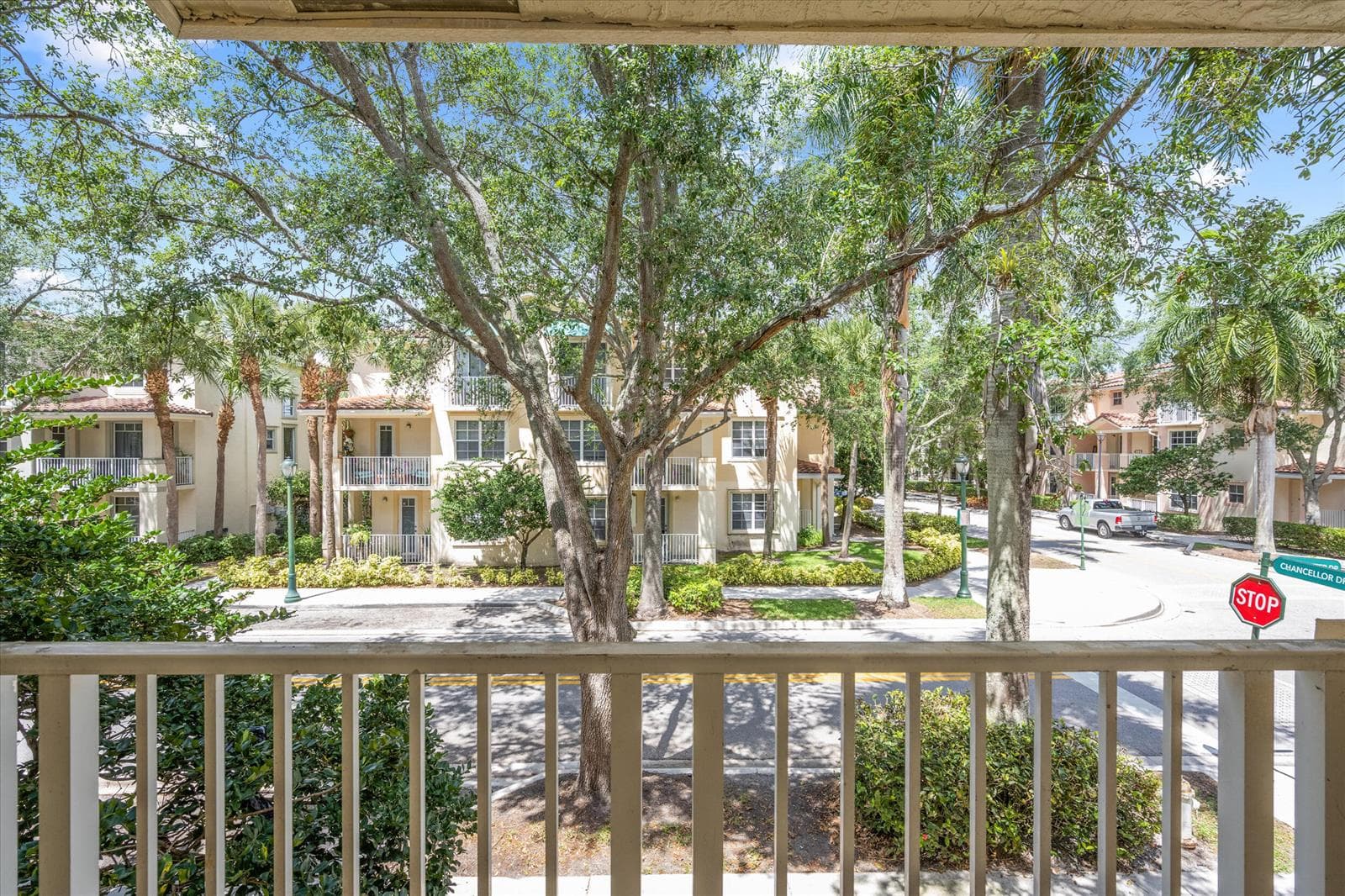 4822 Chancellor Drive # 23, Jupiter, FL 33458 photo 2