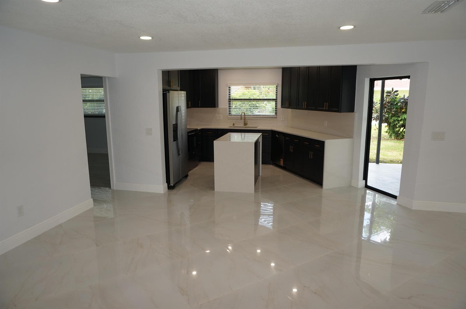 1513 39TH Street, West Palm Beach, FL 33407 photo 2