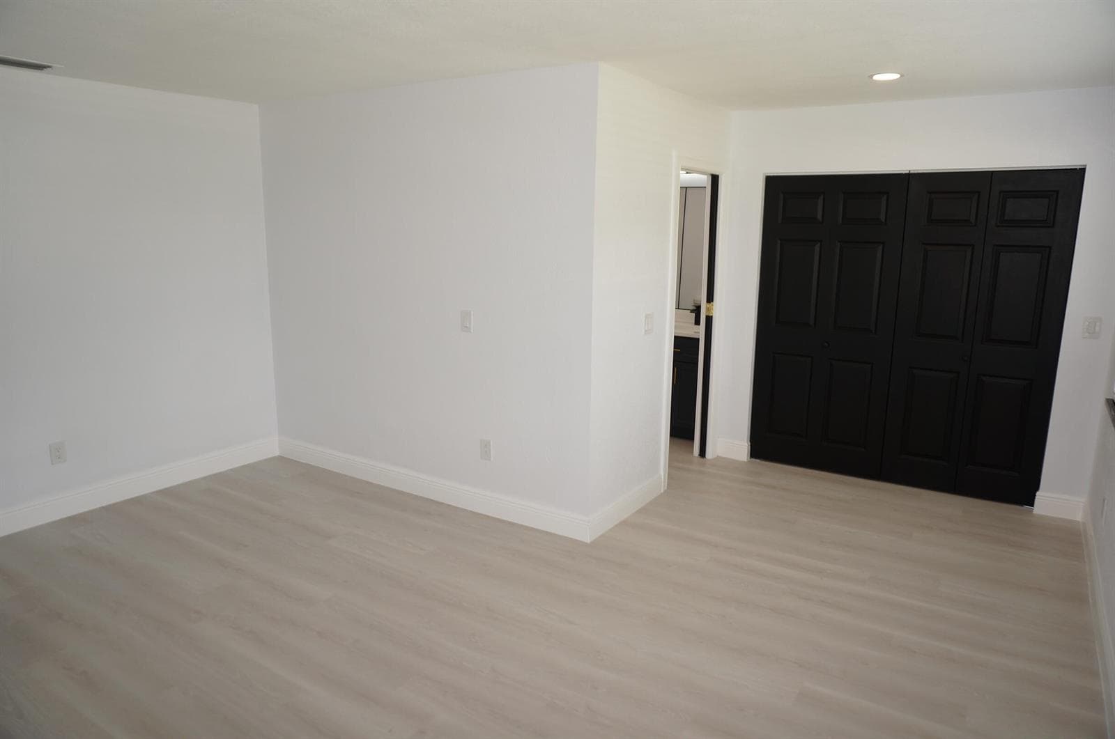 1513 39TH Street, West Palm Beach, FL 33407 photo 8