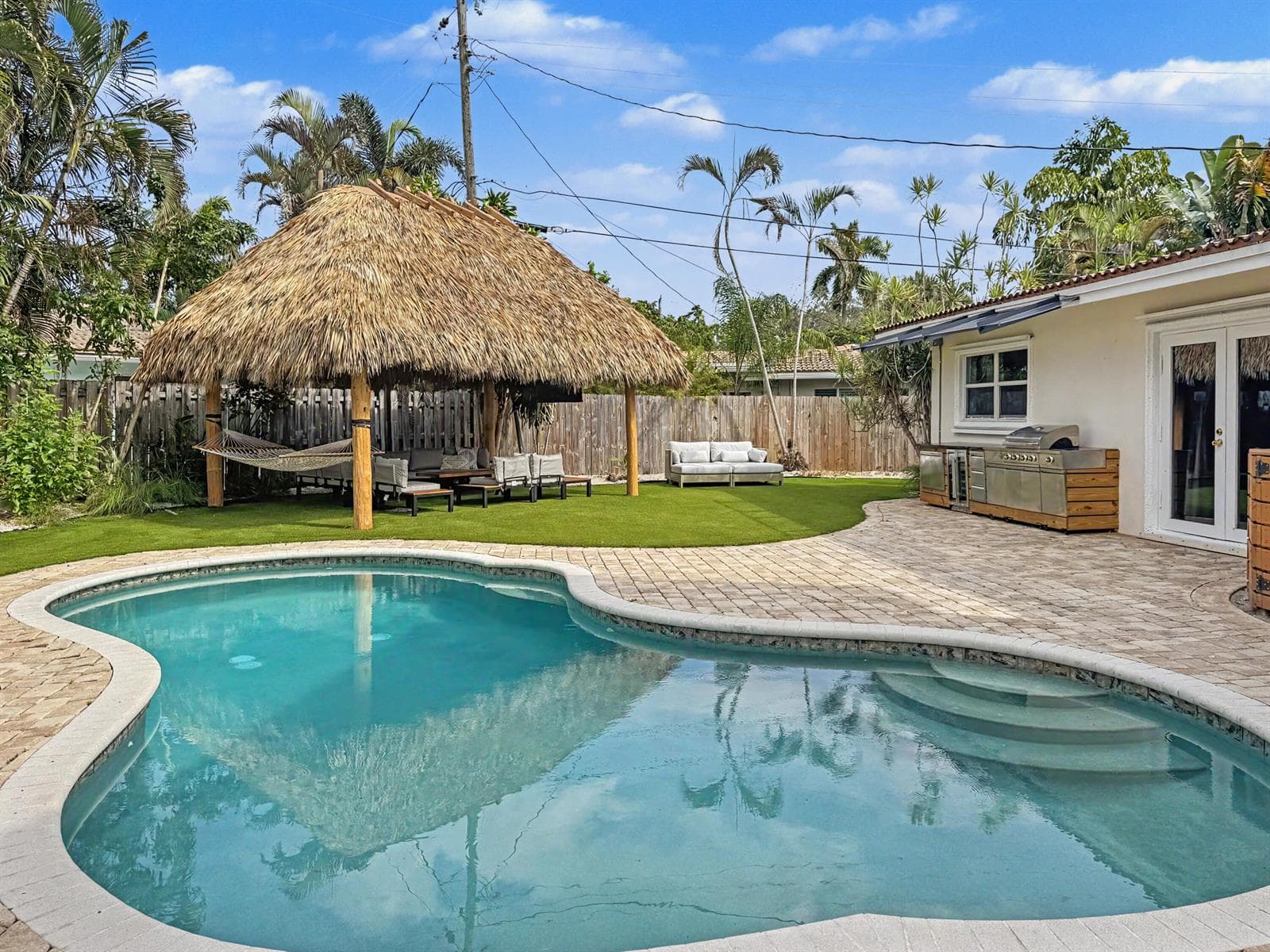 2836 NW 11TH Avenue, Wilton Manors, FL 33311 photo 2