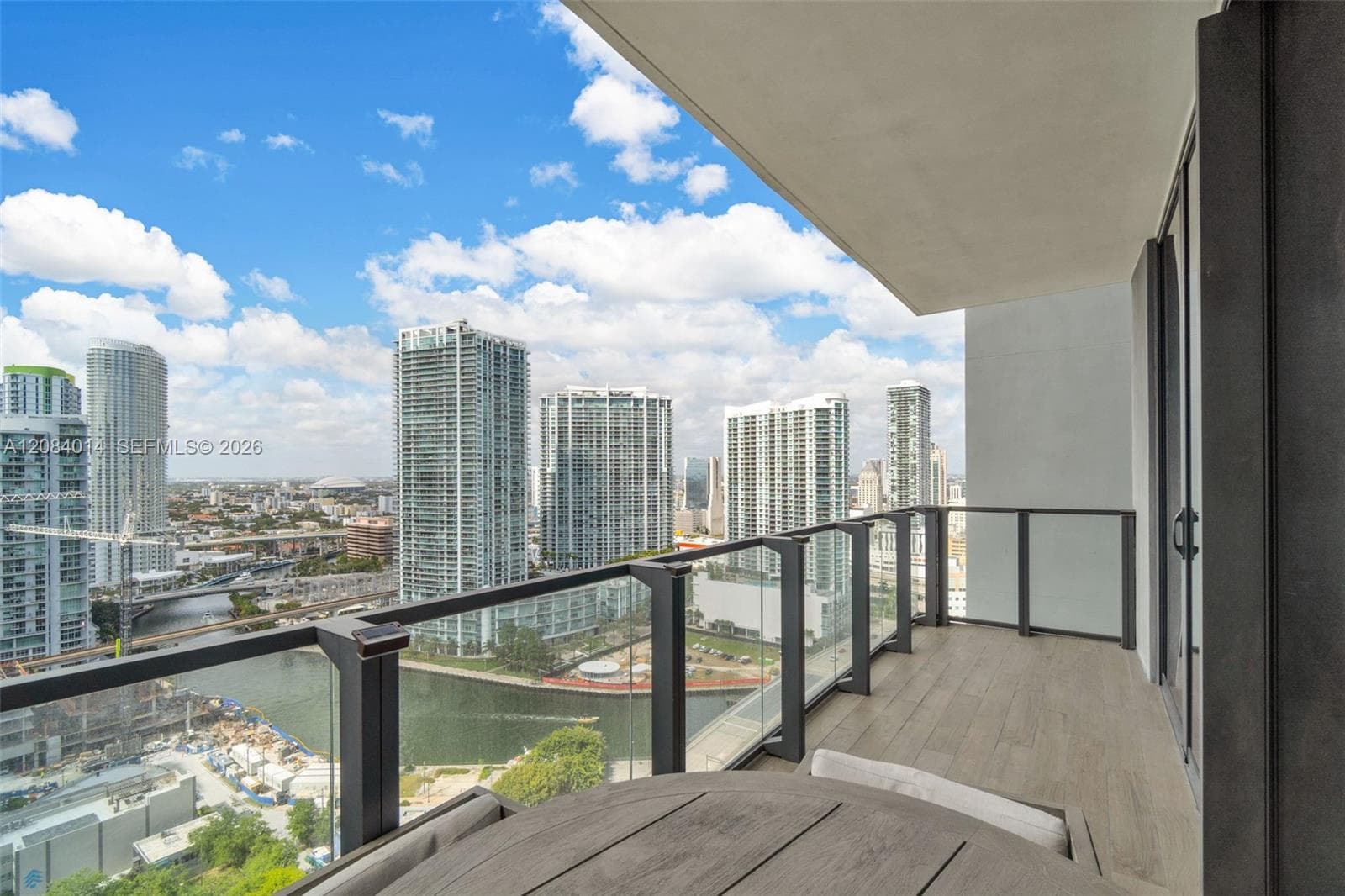 68 SE 6th St # 2406, Miami, FL 33131