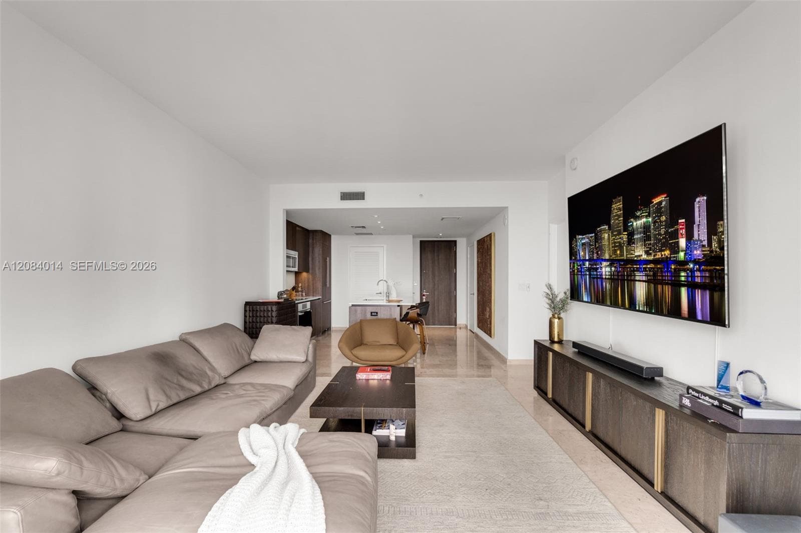68 SE 6th St # 2406, Miami, FL 33131 photo 5