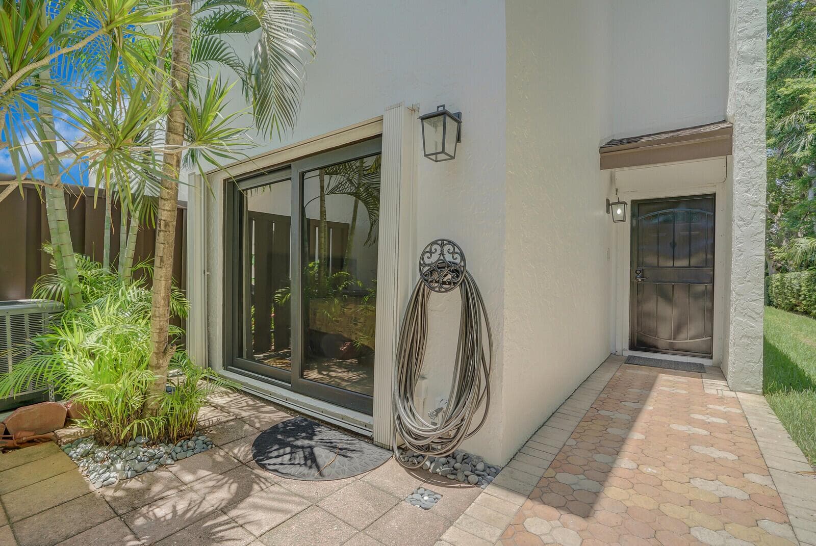1301 N RIVERSIDE Drive # 19, Pompano Beach, FL 33062 photo 4