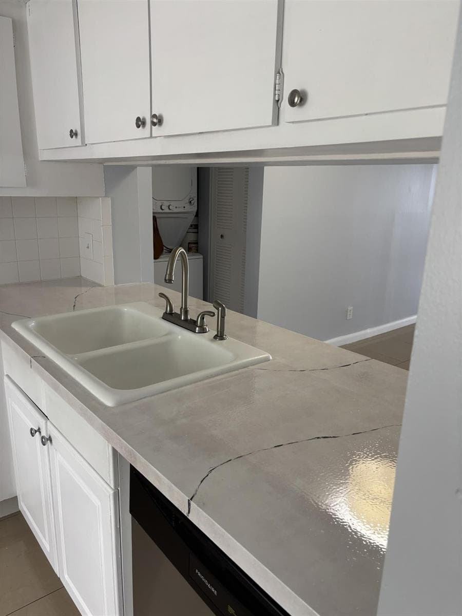 201 Lake Pointe Drive # 107, Oakland Park, FL 33309 photo 5