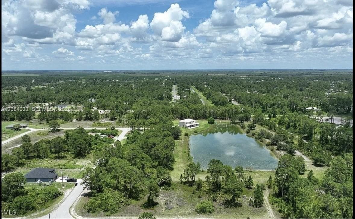 733 AZURE AVE, Other City - In The State Of Florida, FL 33974