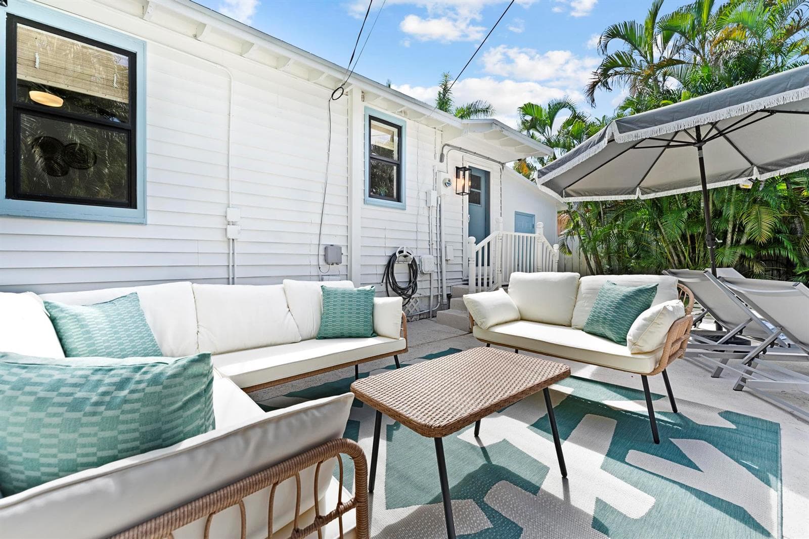 721 Dobbins Street, West Palm Beach, FL 33405 photo 12