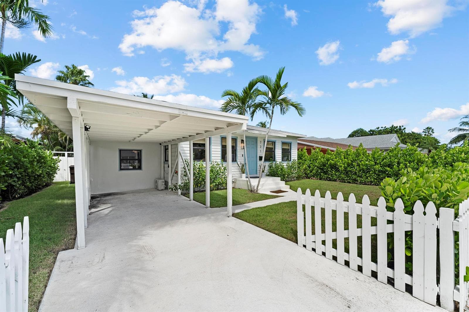 721 Dobbins Street, West Palm Beach, FL 33405 photo 5