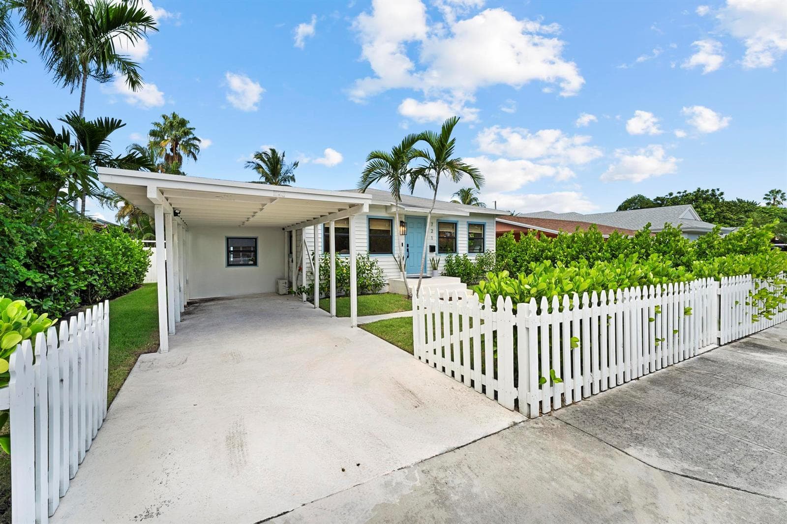 721 Dobbins Street, West Palm Beach, FL 33405 photo 8