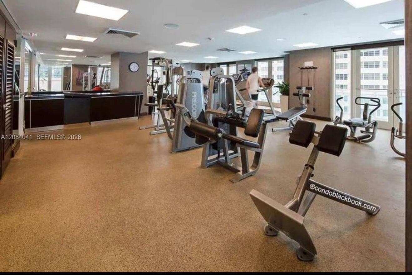 951 Brickell Ave # 1609, Miami, FL 33131 photo 5