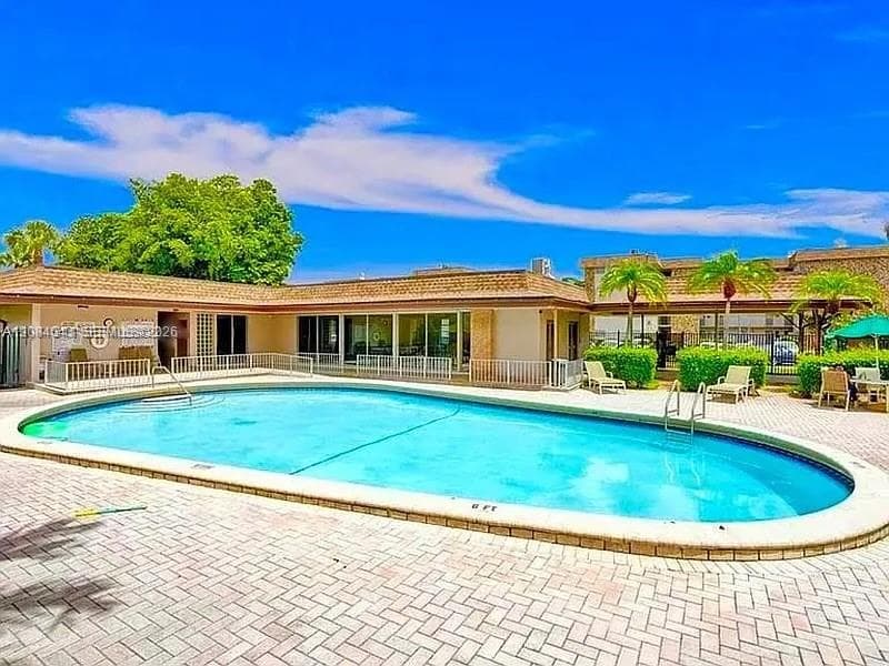 2431 SW 82nd Ave # 202, Davie, FL 33324 photo 4