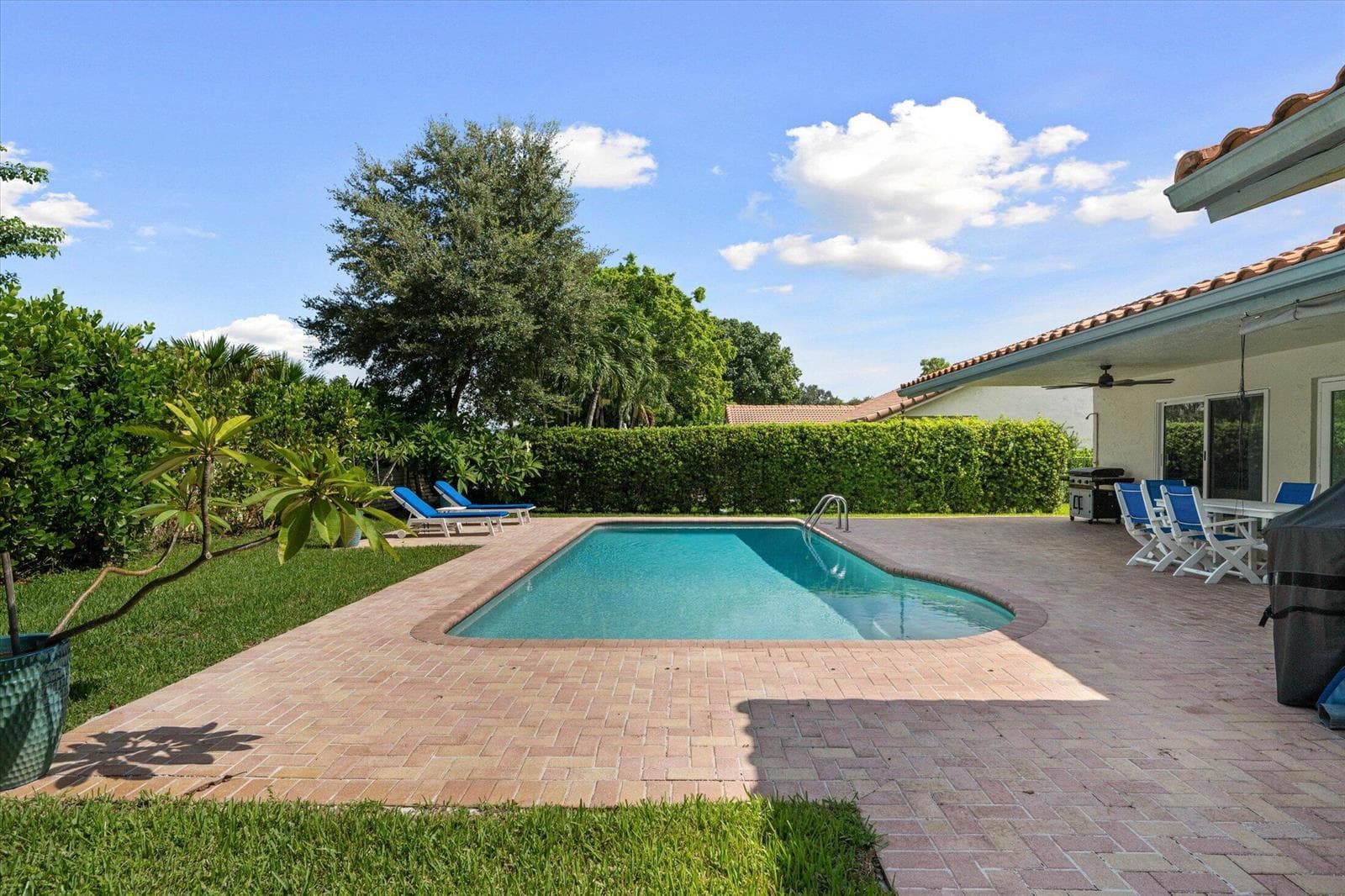 4850 NW 92nd Terrace, Coral Springs, FL 33067 photo 2