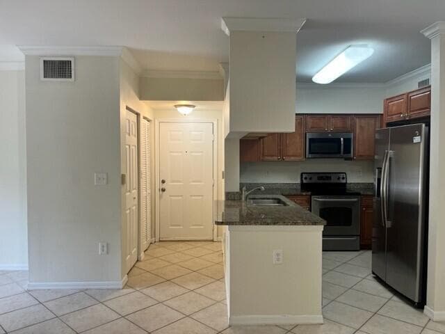 6410 Emerald Dunes Drive, West Palm Beach, FL 33411 photo 3