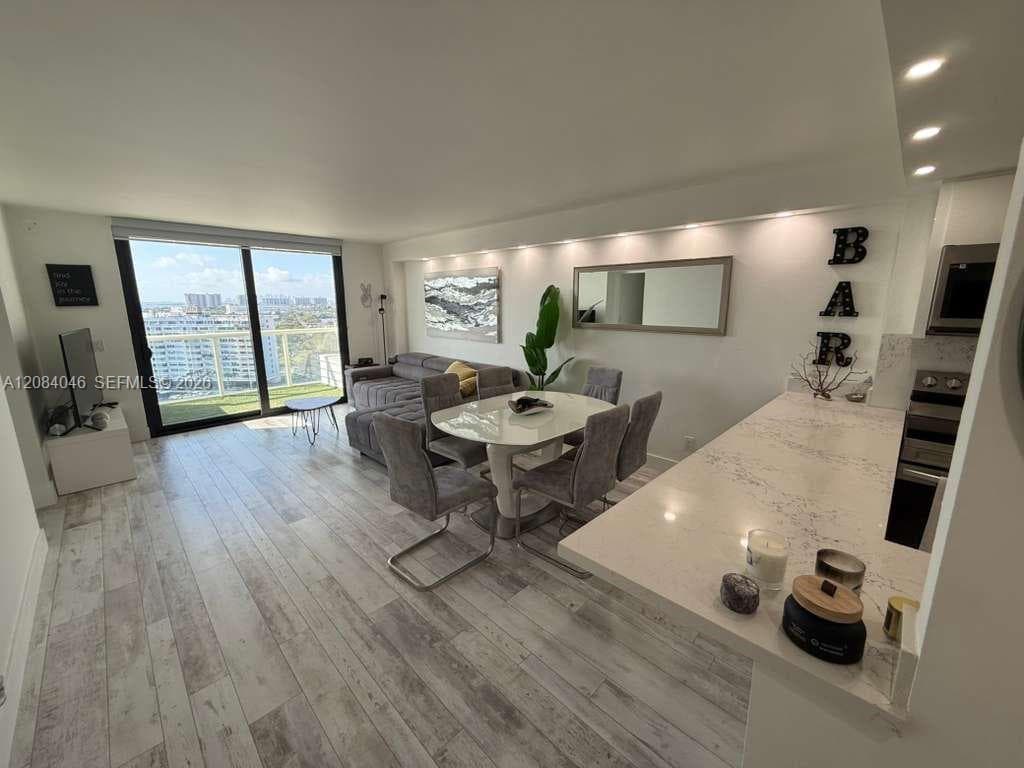 13499 Biscayne Blvd # 1414, North Miami, FL 33181 photo 2