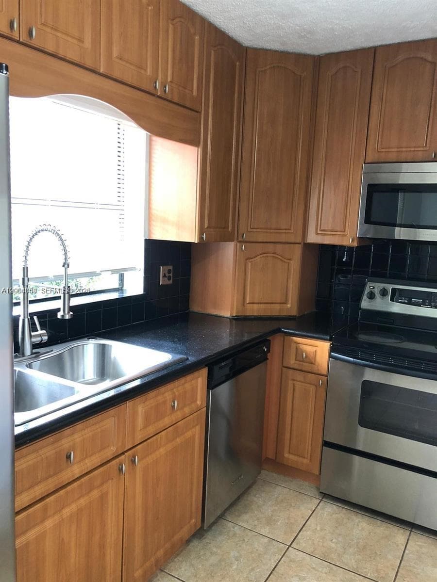6575 W 24th Ct # 3-14, Hialeah, FL 33016 photo 6