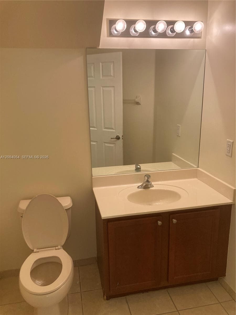 11503 NW 89th St # 215, Doral, FL 33178 photo 4