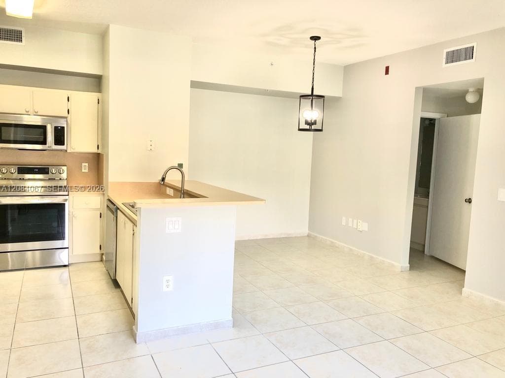 7250 NW 114th Ave # 107, Doral, FL 33178