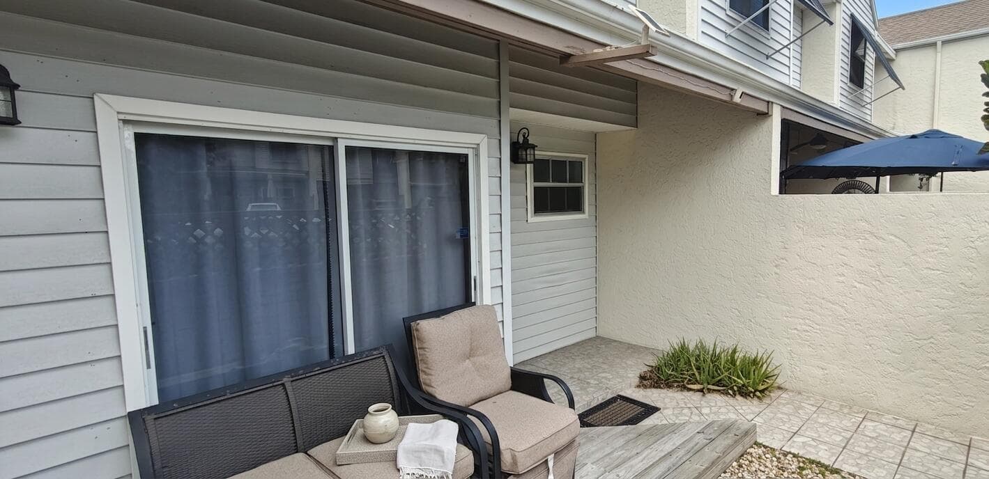 4874 N Hemingway Circle, Margate, FL 33063 photo 4