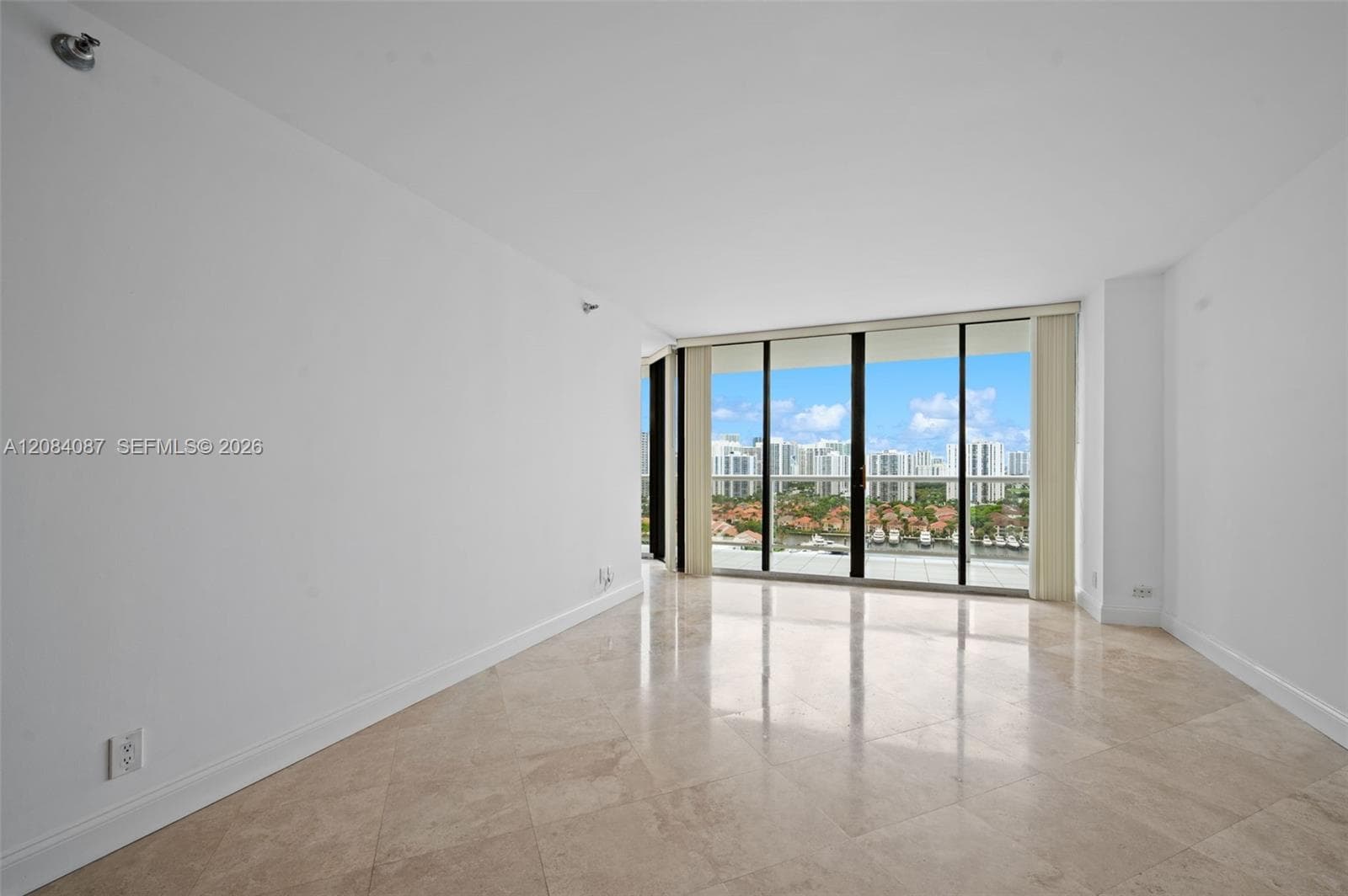 3640 Yacht Club # 1807, Aventura, FL 33180 photo 7