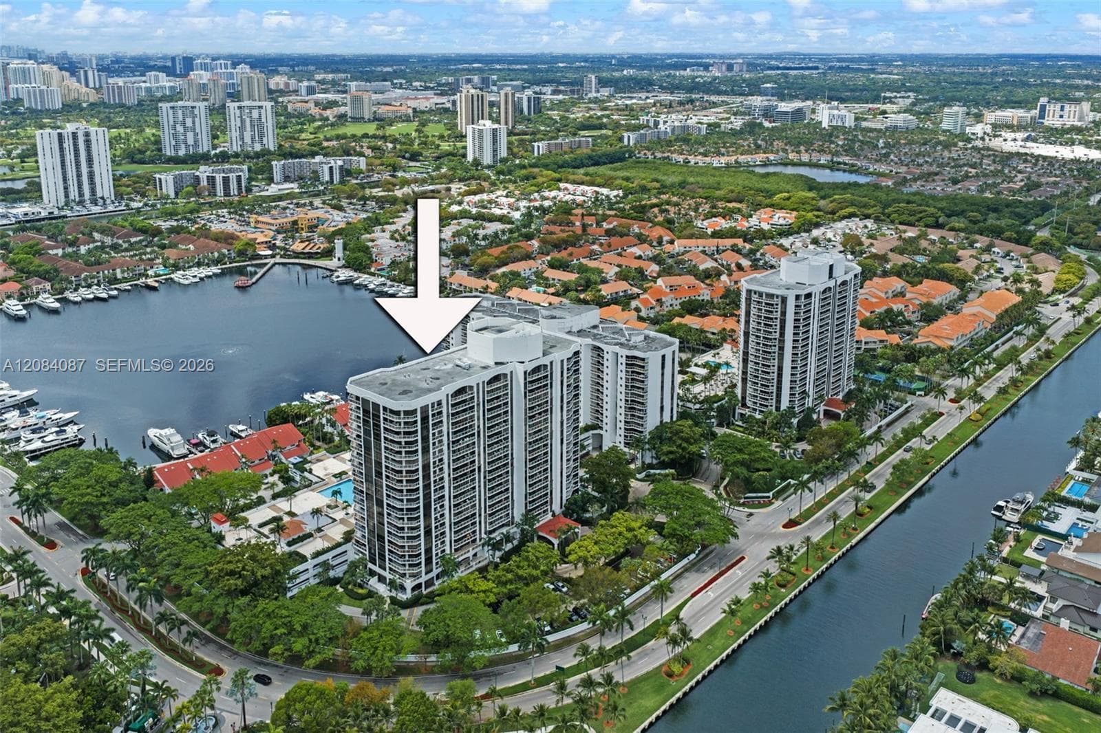 3640 Yacht Club # 1807, Aventura, FL 33180 photo 3