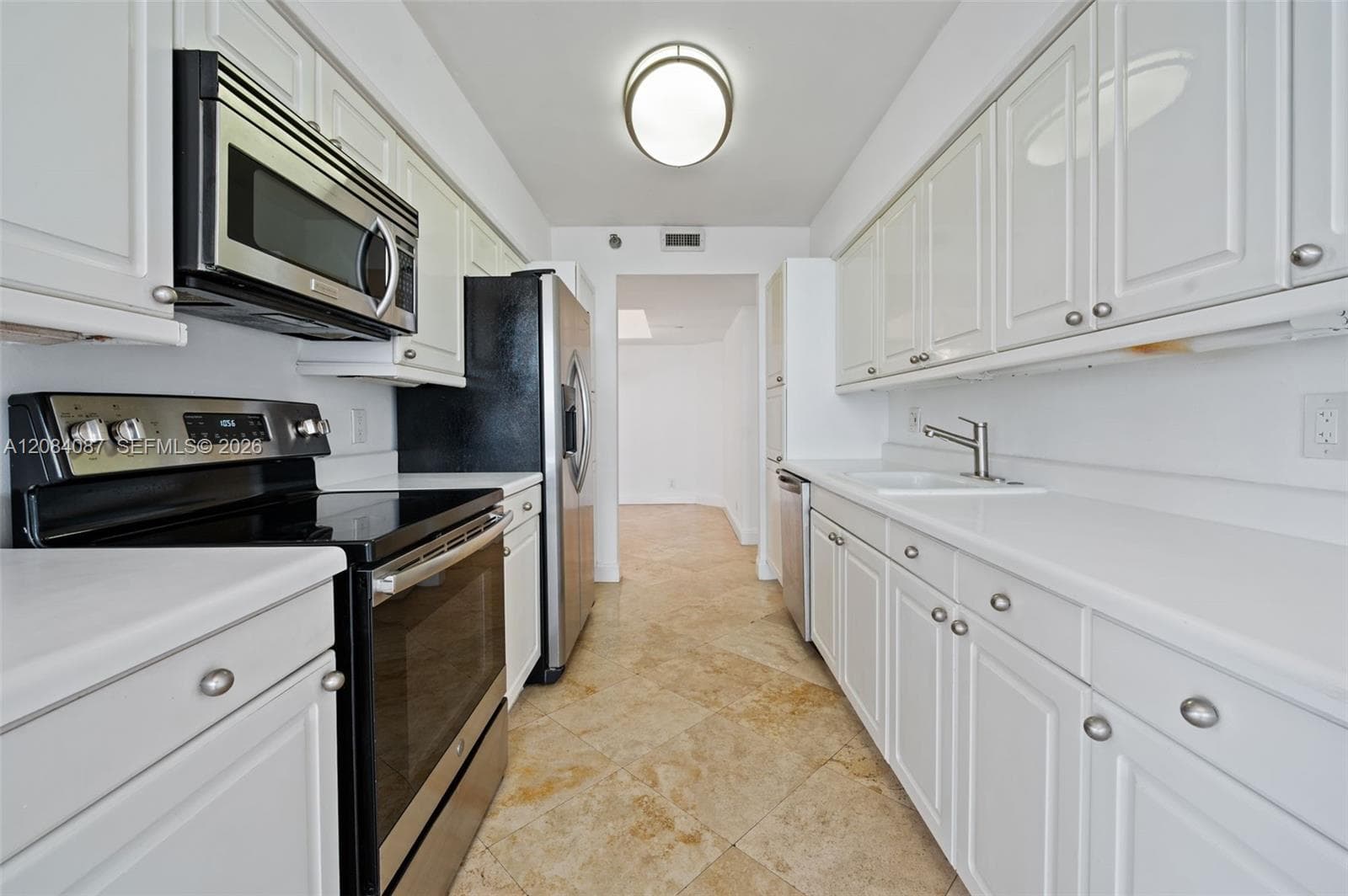 3640 Yacht Club # 1807, Aventura, FL 33180 photo 9