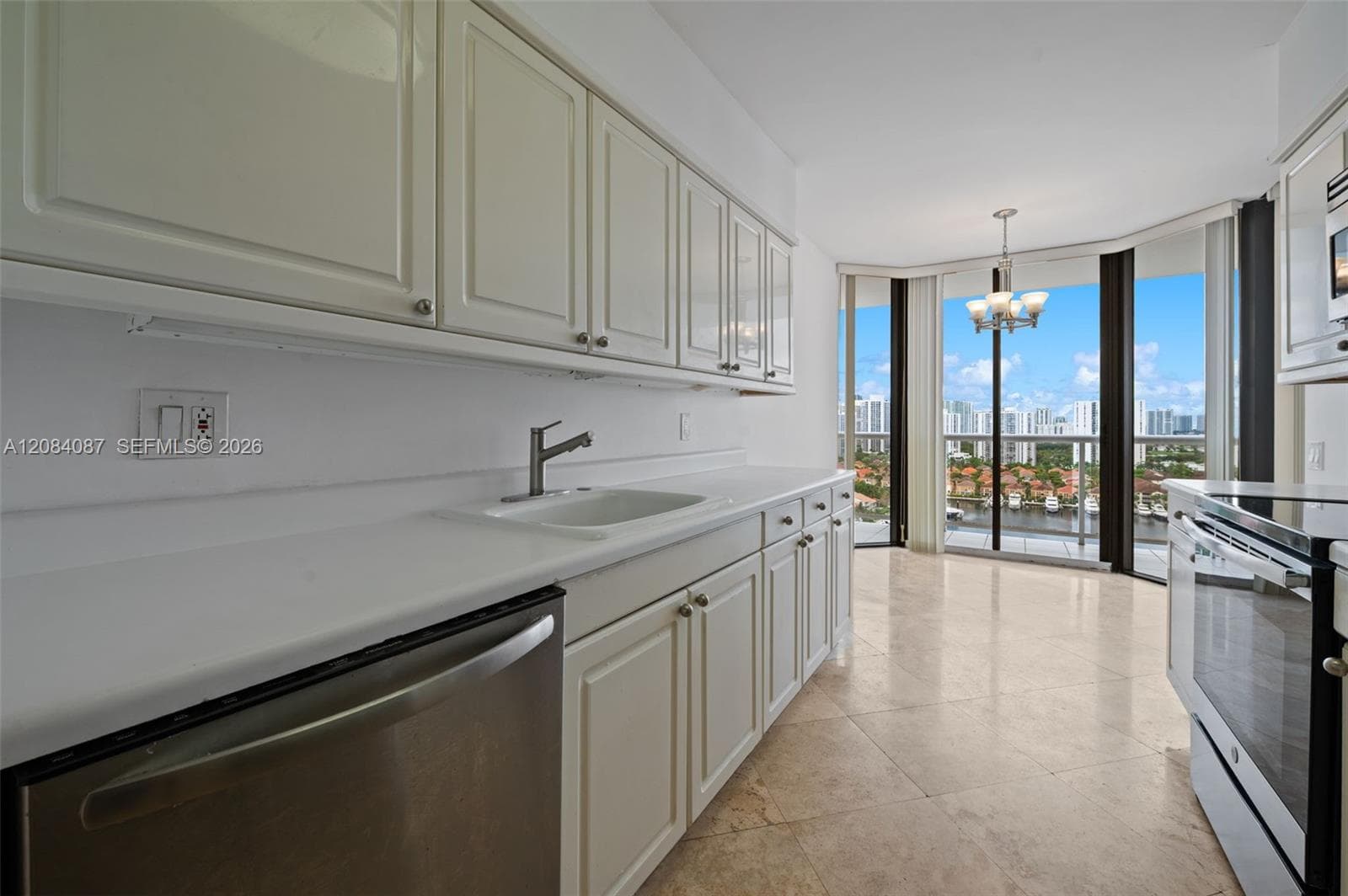 3640 Yacht Club # 1807, Aventura, FL 33180 photo 10