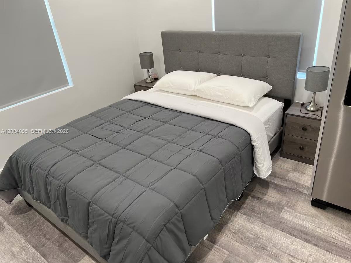 2285 NW 2nd St # 5, Miami, FL 33125 photo 3