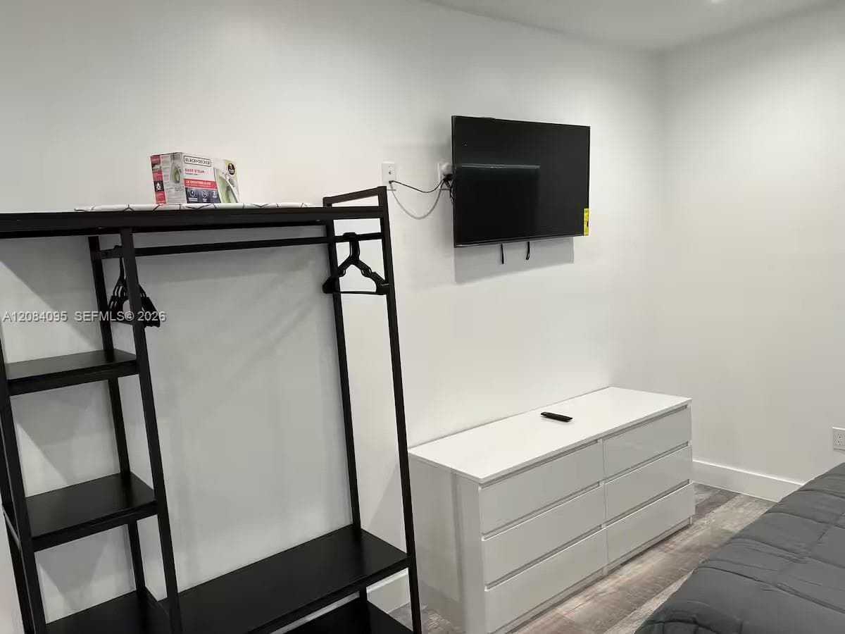2285 NW 2nd St # 5, Miami, FL 33125 photo 9