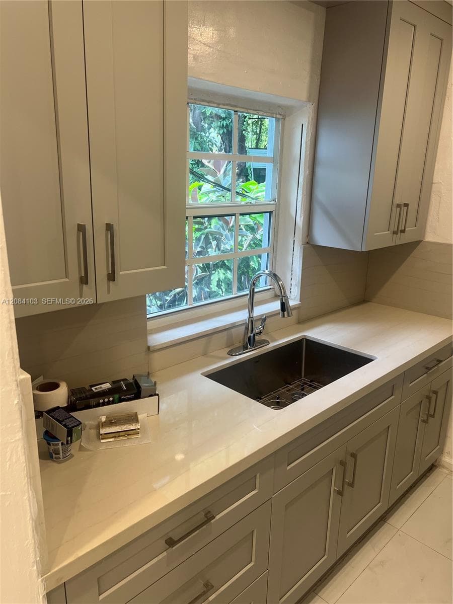 445-47 NE 69th St # 447, Miami, FL 33138 photo 5