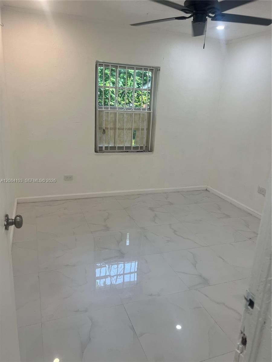 445-47 NE 69th St # 447, Miami, FL 33138 photo 9