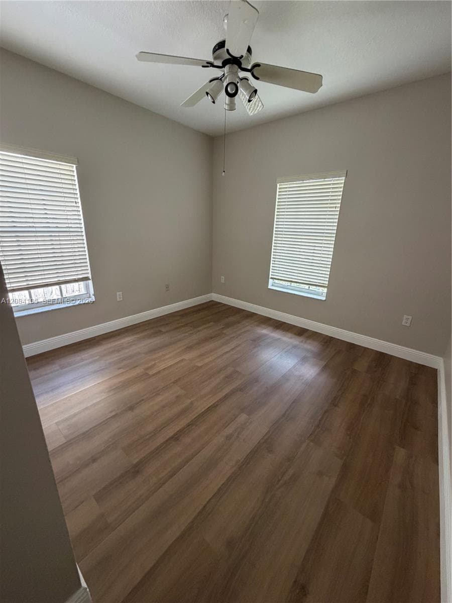 15457 SW 150th St # 15457, Miami, FL 33196 photo 5