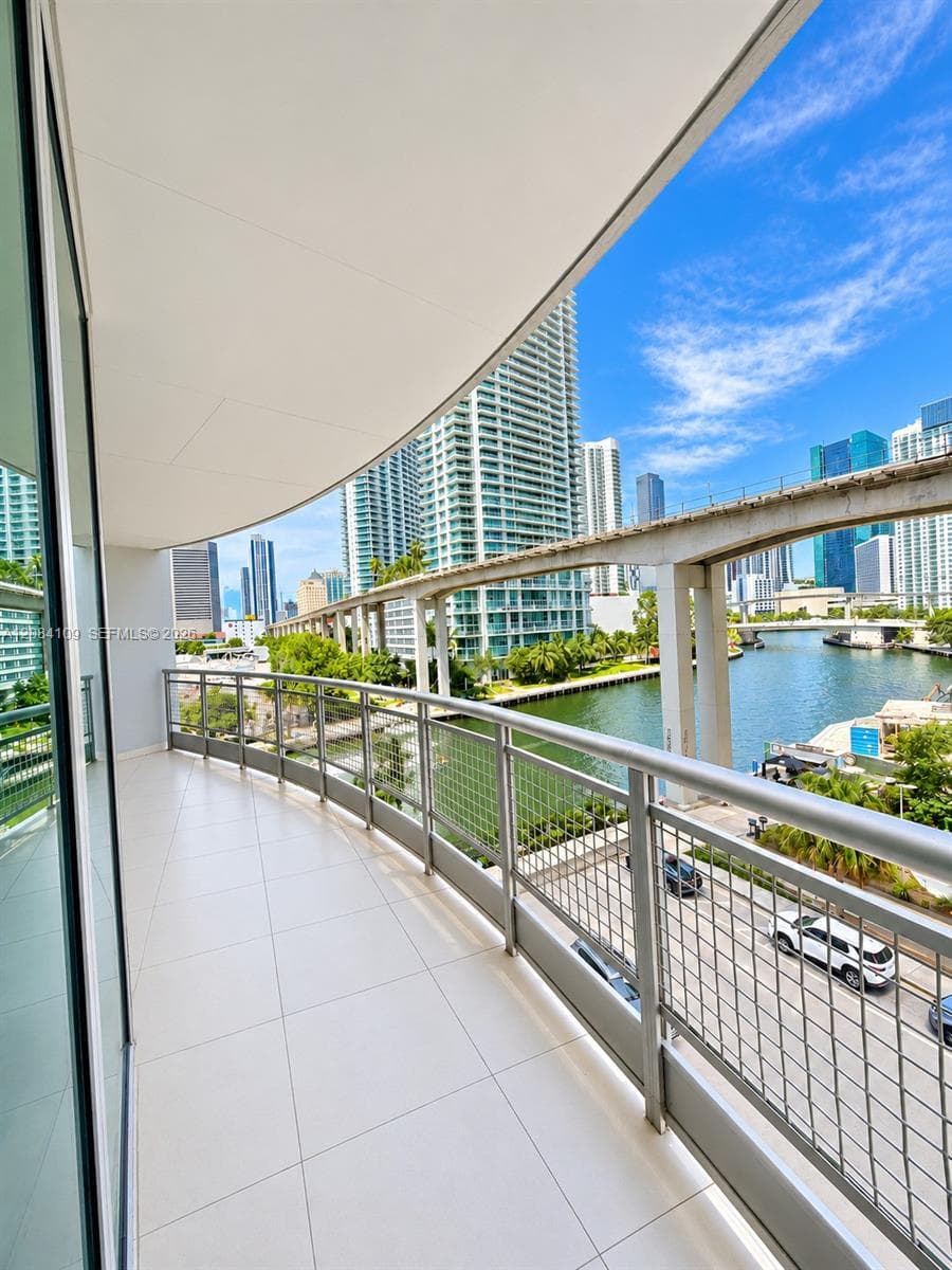 690 SW 1st Ct # 602, Miami, FL 33130 photo 13