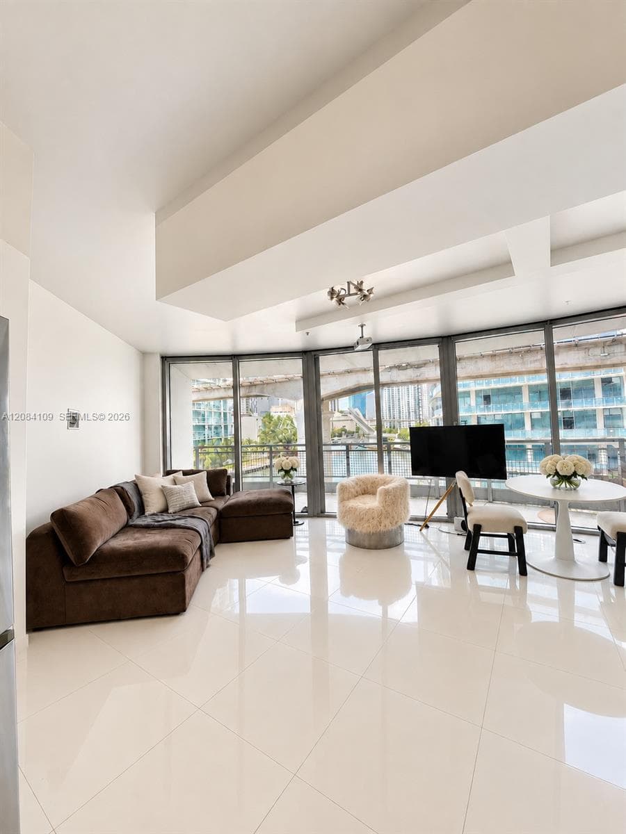 690 SW 1st Ct # 602, Miami, FL 33130 photo 5