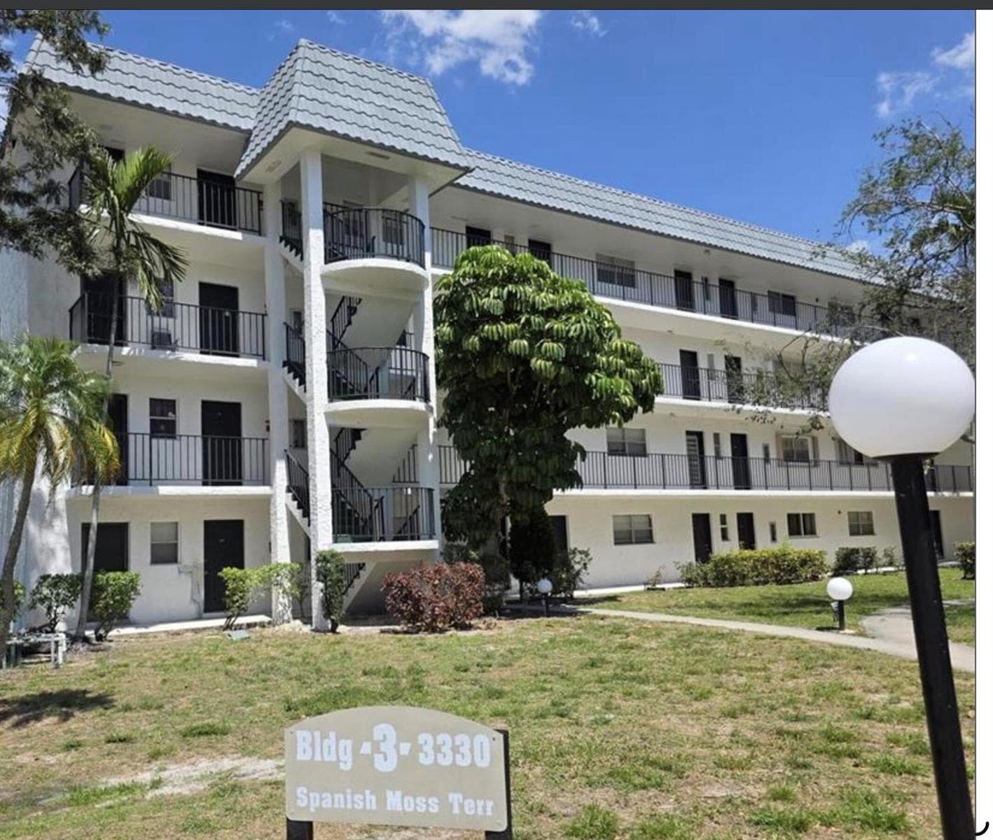 3330 Spanish Moss Terrace # 212, Lauderhill, FL 33319