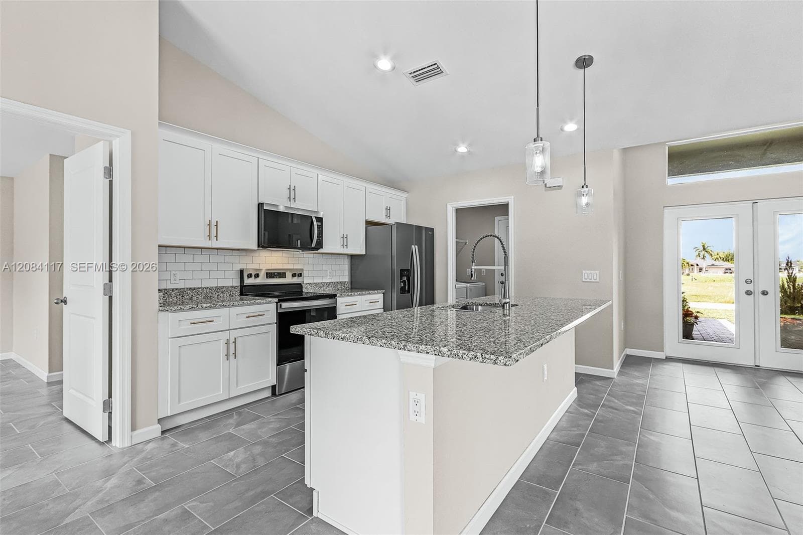 2305 NW 34 ave, Cape Coral, FL 33993 photo 8