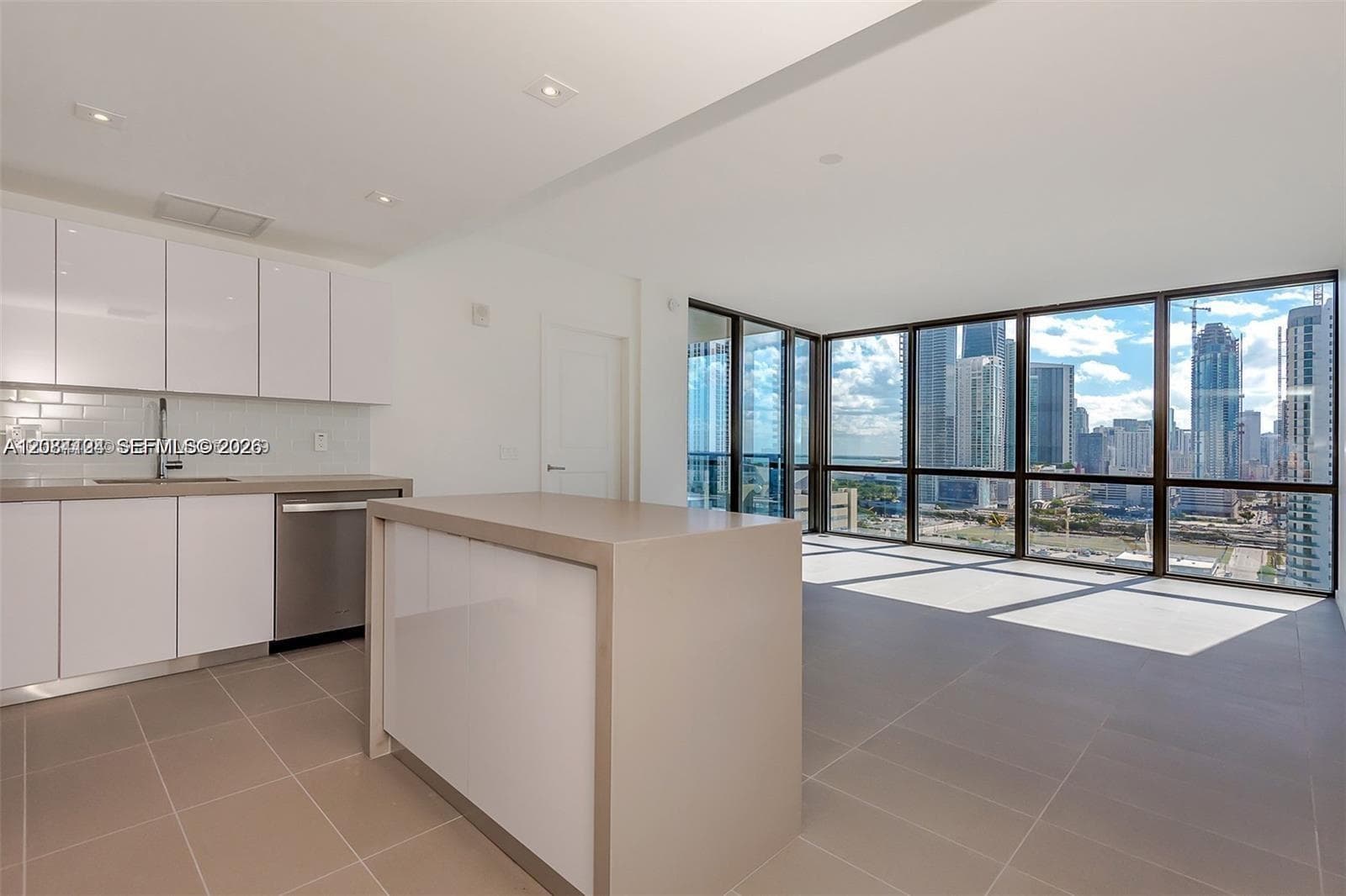 1600 NE 1st Ave # 2106, Miami, FL 33132 photo 9