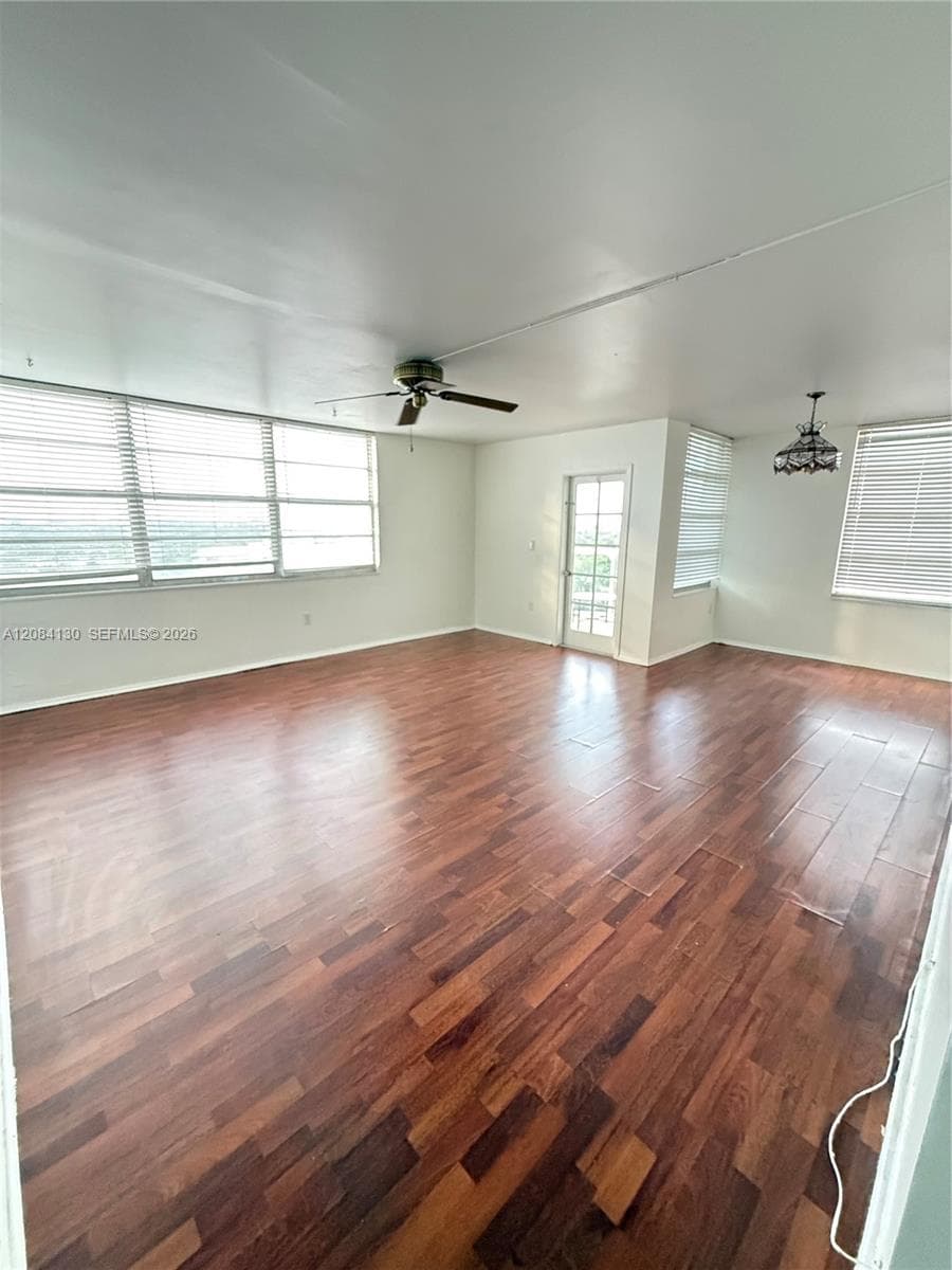 1351 NE Miami Gardens Dr # 1425E, Miami, FL 33179 photo 6