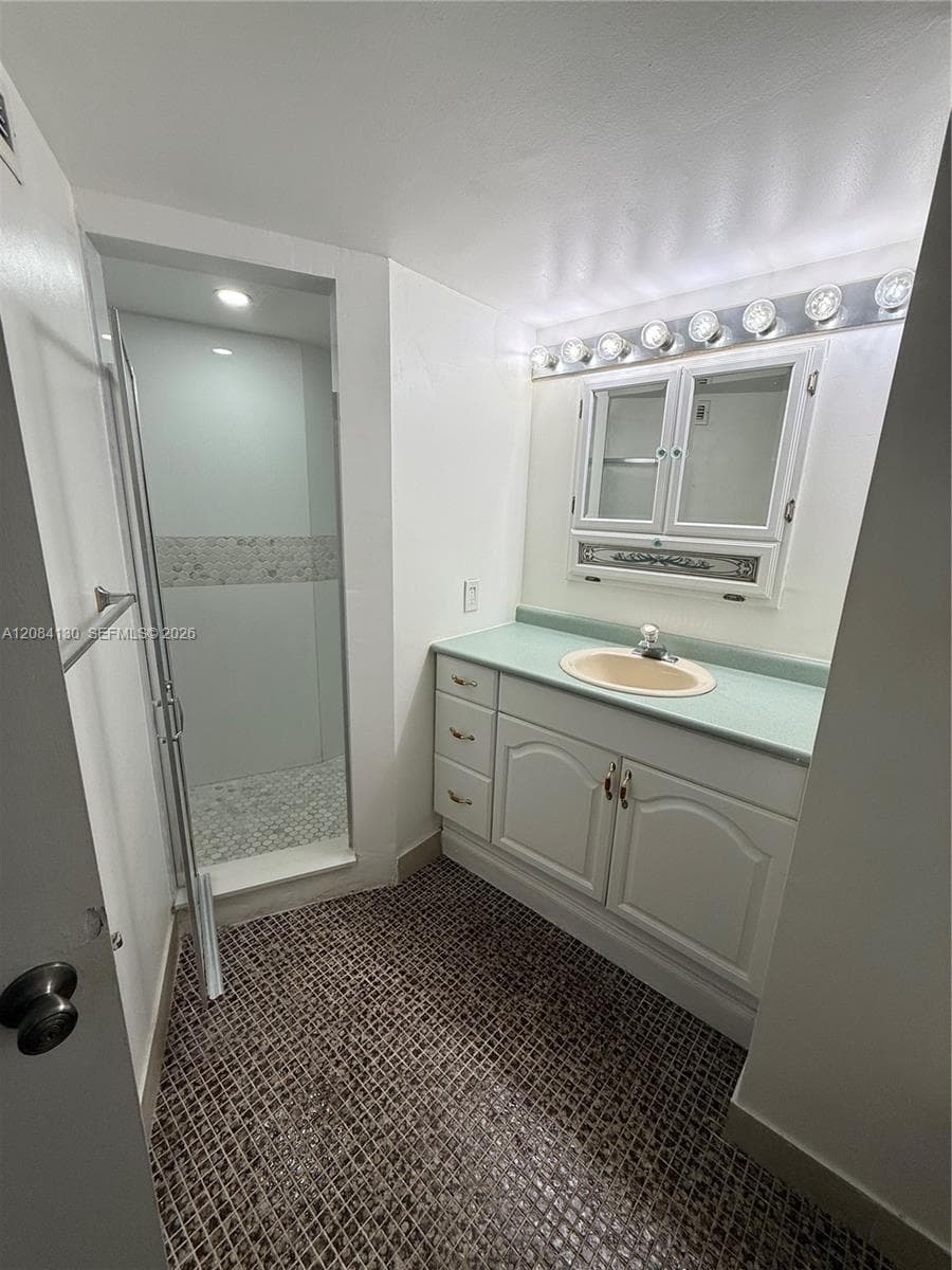 1351 NE Miami Gardens Dr # 1425E, Miami, FL 33179 photo 11