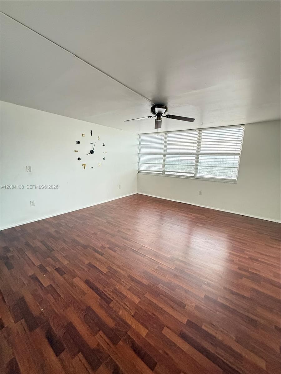 1351 NE Miami Gardens Dr # 1425E, Miami, FL 33179 photo 8