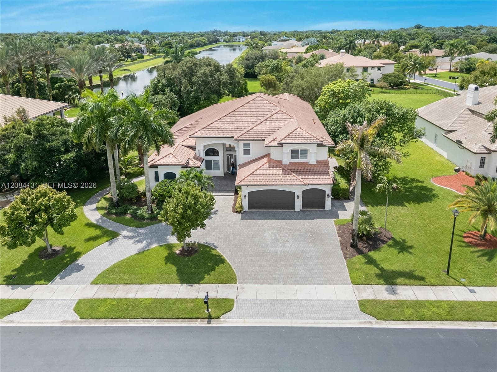 11406 Canyon Maple Blvd, Davie, FL 33330