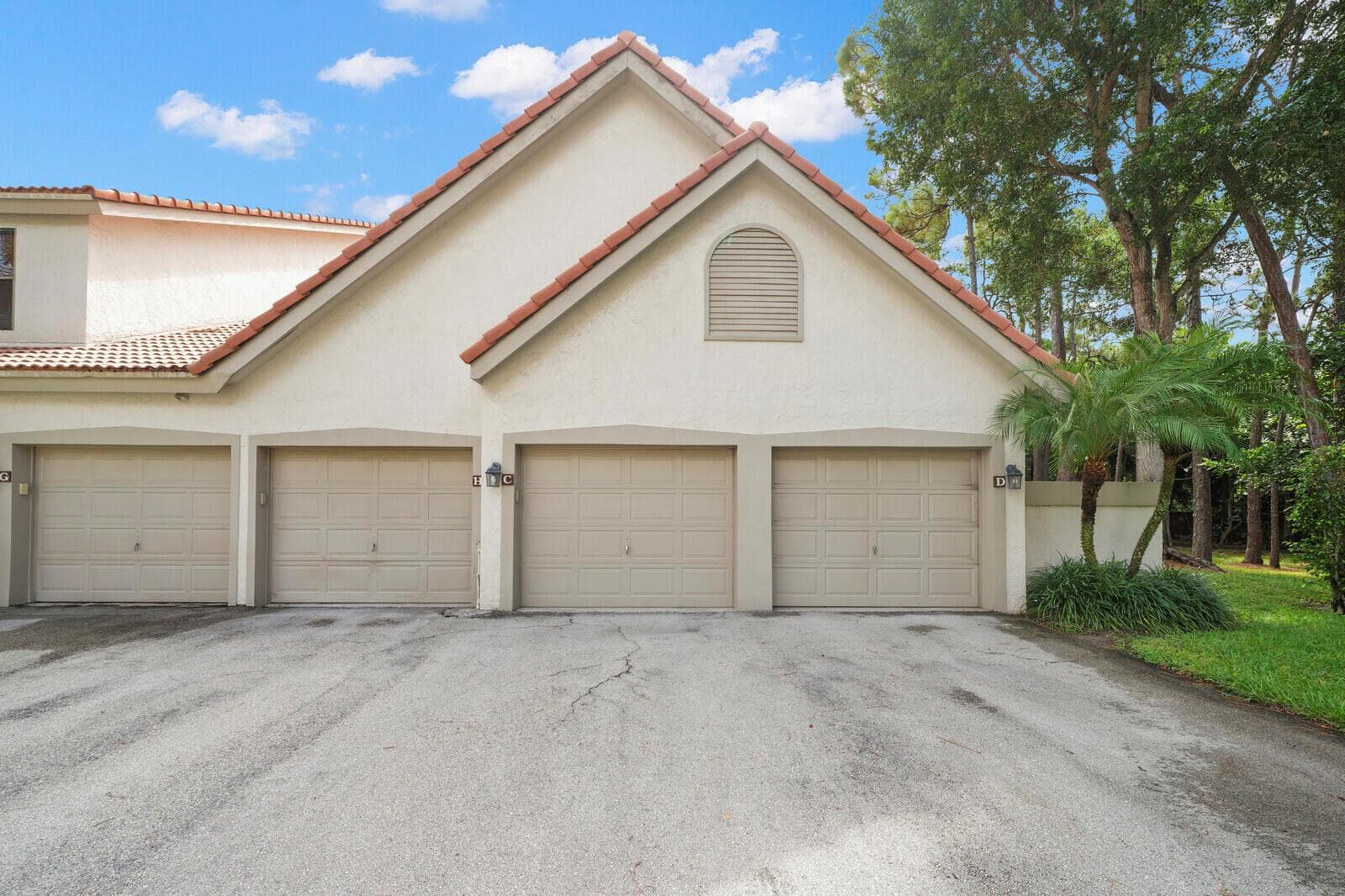 5780 Coach House Circle # C, Boca Raton, FL 33486 photo 2