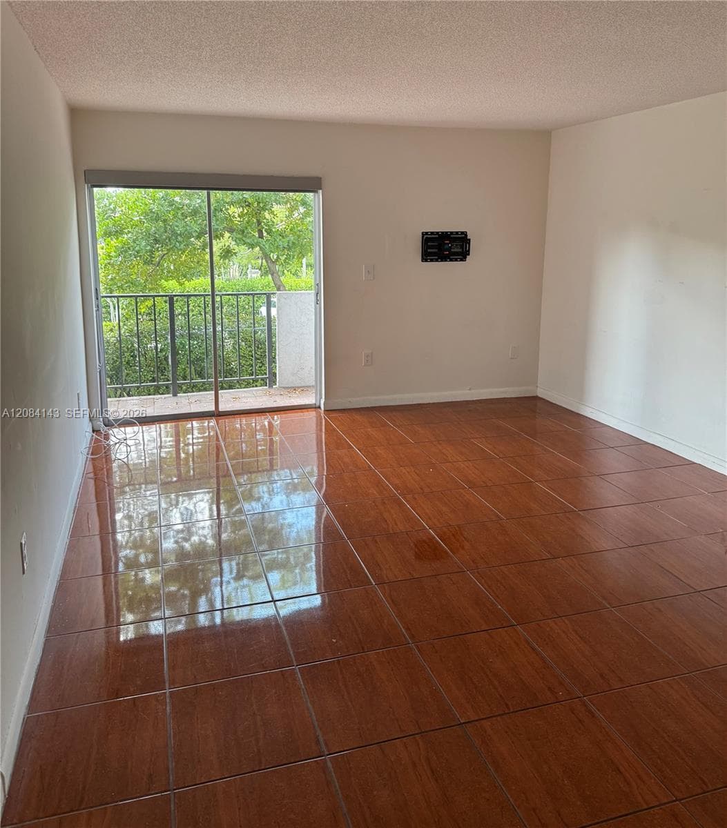 8950 NE 8th Ave # 203, Miami, FL 33138 photo 7