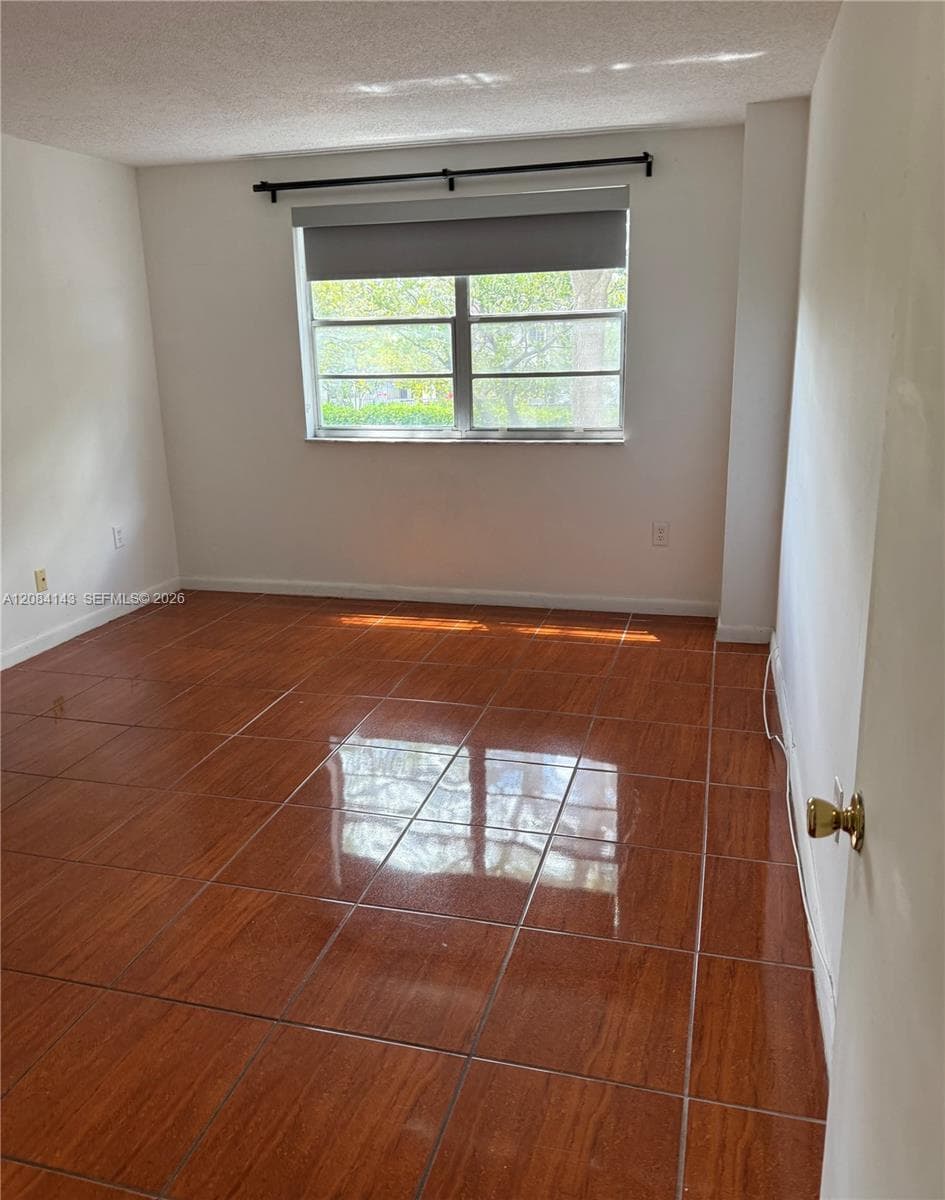 8950 NE 8th Ave # 203, Miami, FL 33138 photo 8