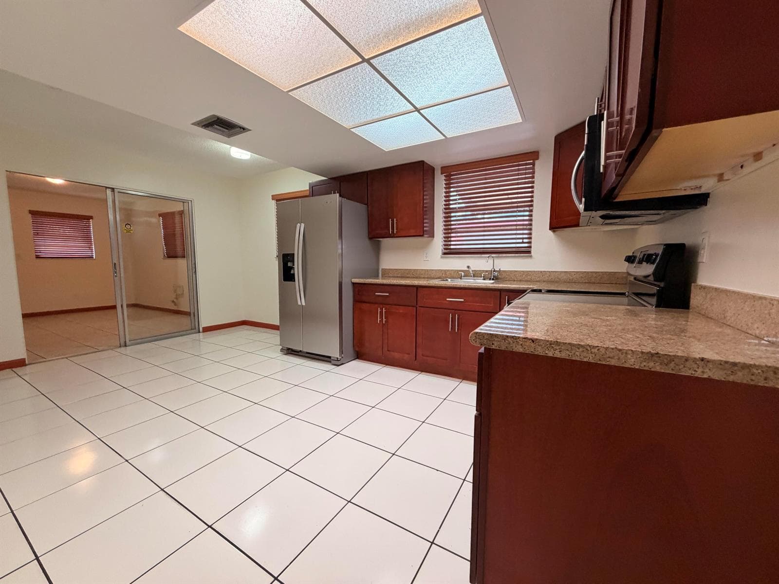 727 SW 5TH Street, Dania Beach, FL 33004 photo 2