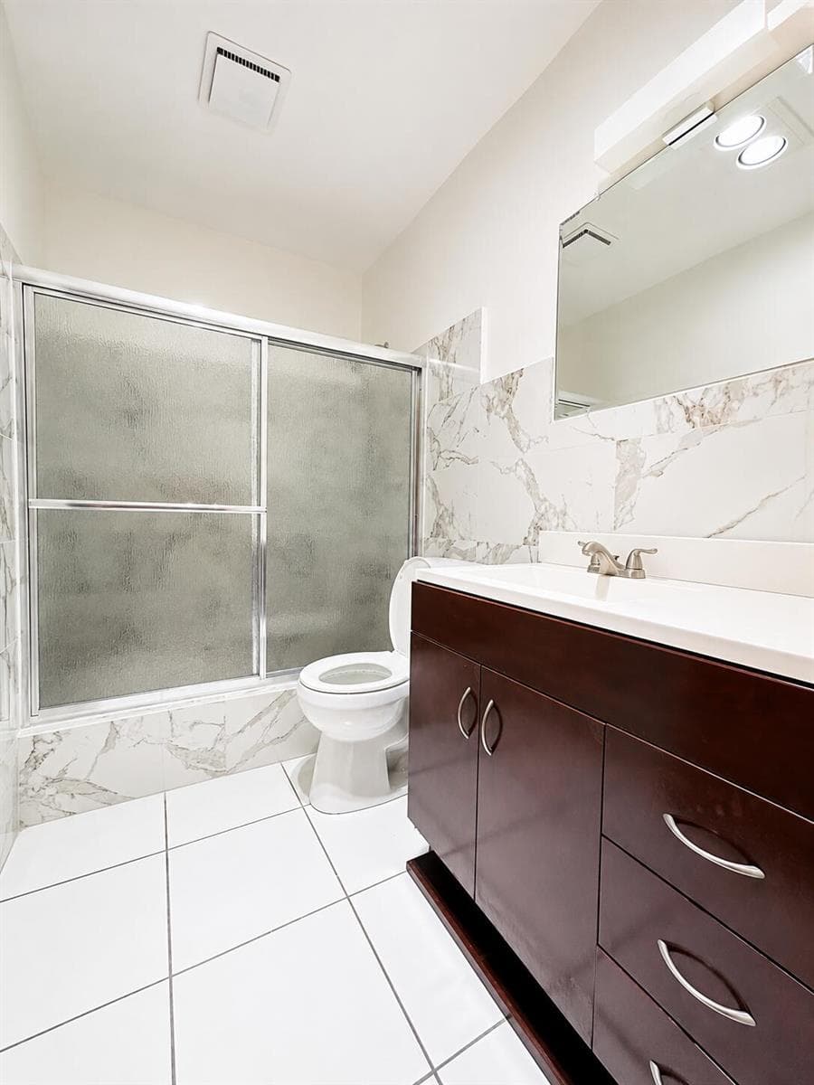727 SW 5TH Street, Dania Beach, FL 33004 photo 8